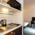 Adagio Access La Defense - Leonard De Vinci 아파트호텔