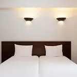 Adagio Access La Defense - Leonard De Vinci Apart Otel