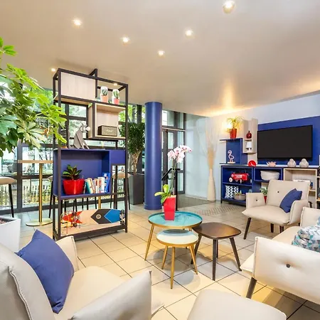 Adagio Access La Defense - Leonard De Vinci קורבוו