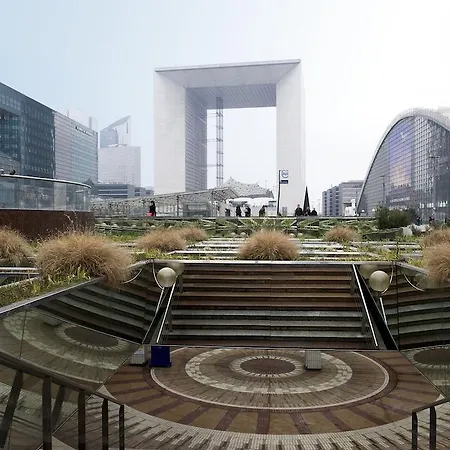 Adagio Access La Defense - Leonard De Vinci