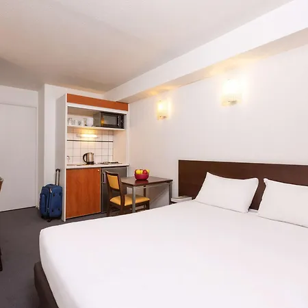 Adagio Access La Défense - Léonard De Vinci Appart hôtel 3*