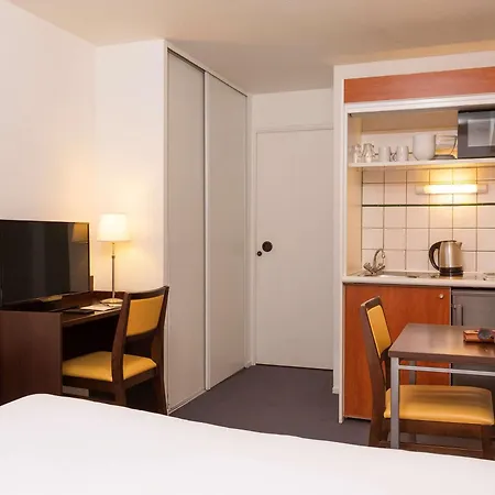 Adagio Access La Defense - Leonard De Vinci Апарт-отель