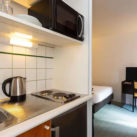 Adagio Access La Defense - Leonard De Vinci Apart Otel