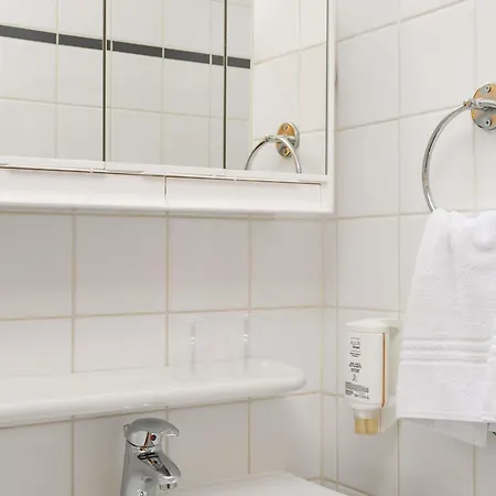 Adagio Access La Defense - Leonard De Vinci 3* Courbevoie