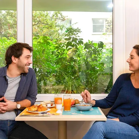 Adagio Access La Defense - Leonard De Vinci Apartmanhotel 3*