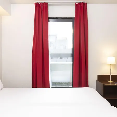 Adagio Access La Defense - Leonard De Vinci Apart-hotel 3*