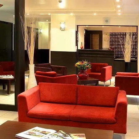 Апарт-отель Adagio Access La Defense - Leonard De Vinci