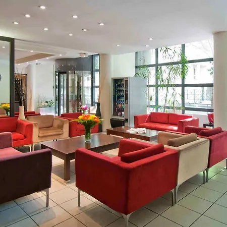 Апарт-отель Adagio Access La Defense - Leonard De Vinci 3*