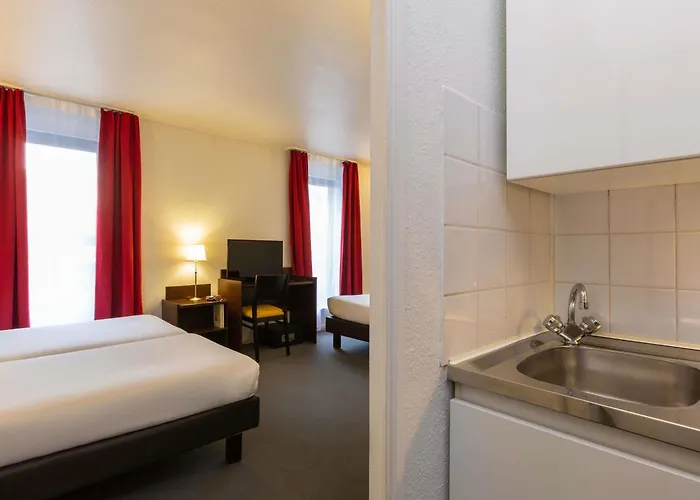 Apart Otel Adagio Access La Defense - Leonard De Vinci Courbevoie