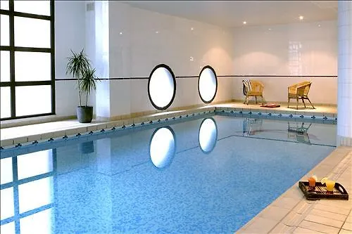 Adagio Access La Defense - Leonard De Vinci Apart Otel Courbevoie